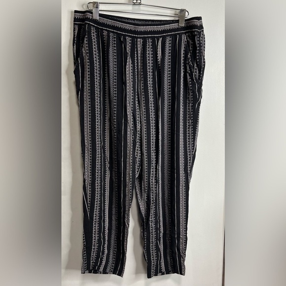 Jessica Simpson Aztec Pants - Picture 1 of 2